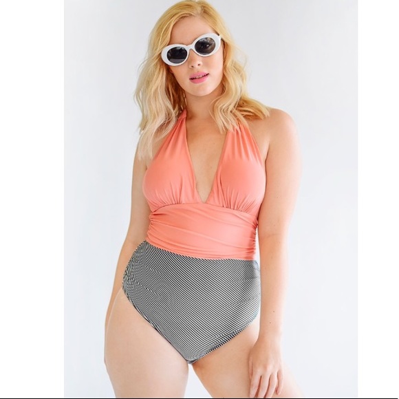 SOLD OUT - Picture 3 of 4